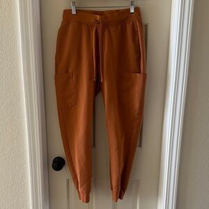 Women's Rust Jogger/ scrub Pants
